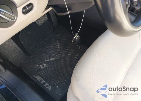 2017 Volkswagen Jetta 1.4T Se z USA, uszkodzony, nr VIN 3VWDB7AJ8HM296810